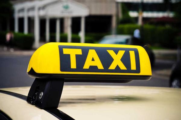 Такси в Токмаке: выбираем лучшее с помощью Taxieconom