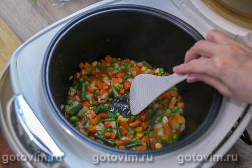 Мясной суп с овощной смесью и булгуром в мультиварке