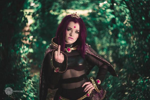 Королева Титана из Teen Titans Королева Титана из Teen Titans