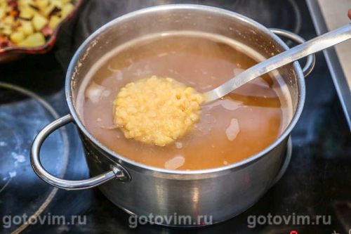 Гороховый суп с копченостями «Лондонский смог» (Pea soup «London smog»)